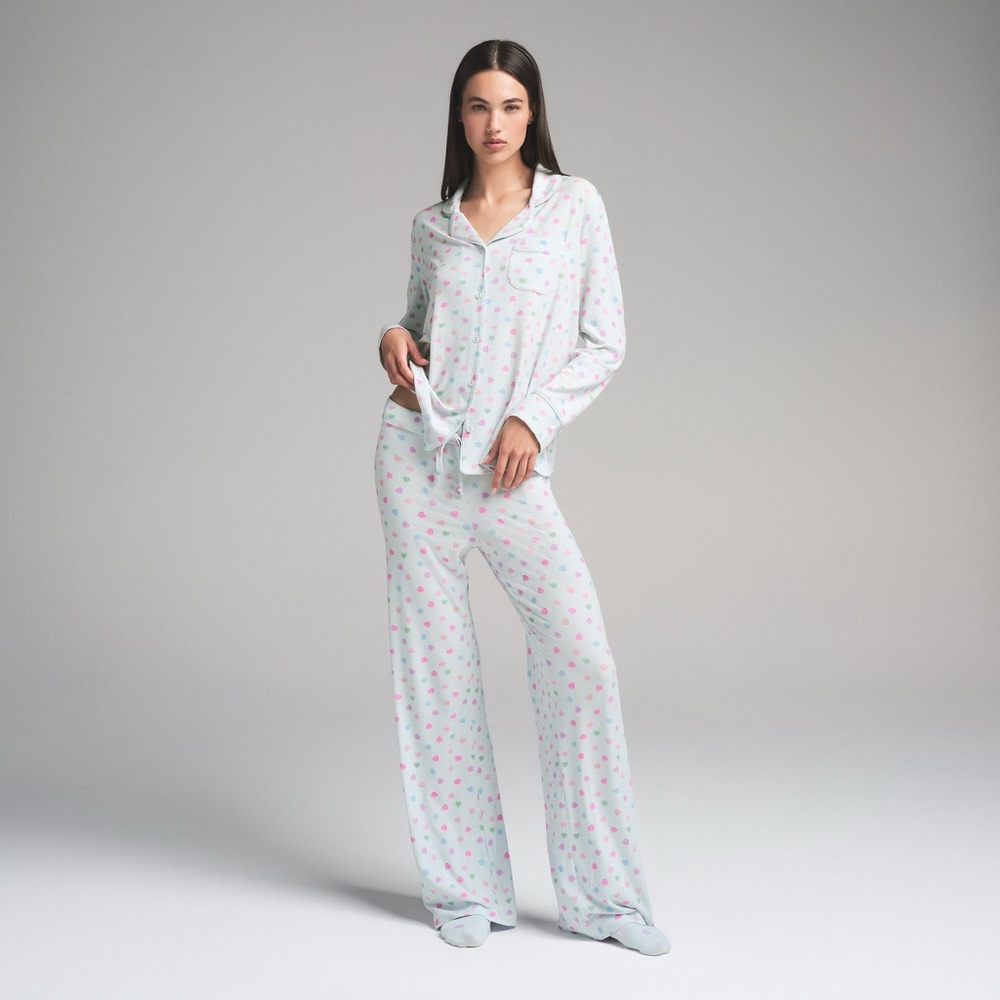 SKIMS White and Pink Heart Pattern Pajamas